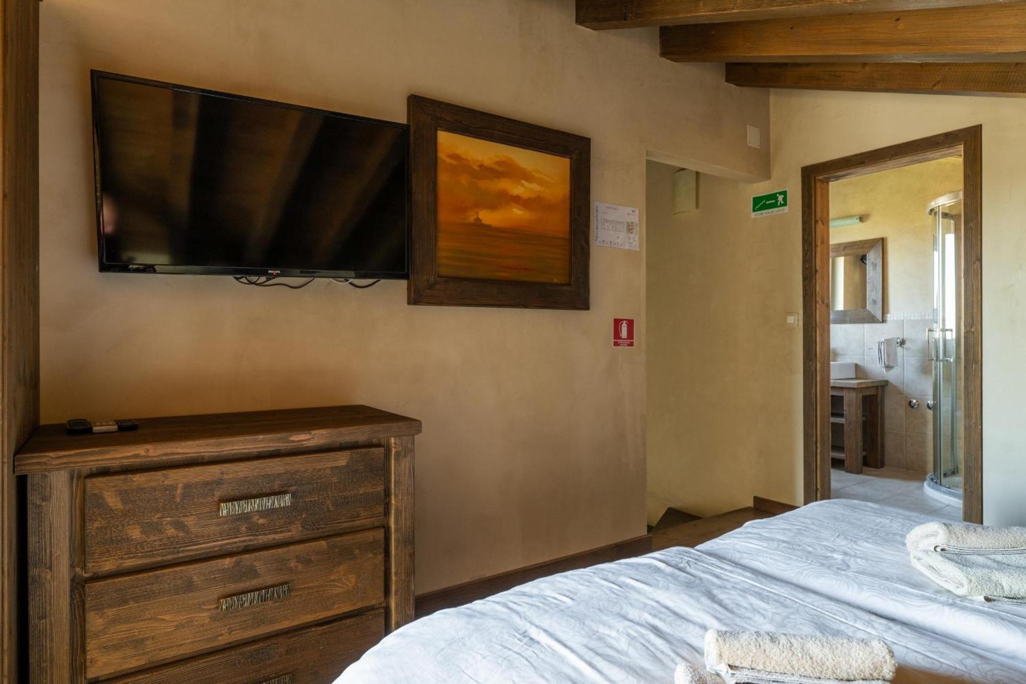Villa Castagna Near The Sea With Private Pool And Sauna Premantura Exterior foto