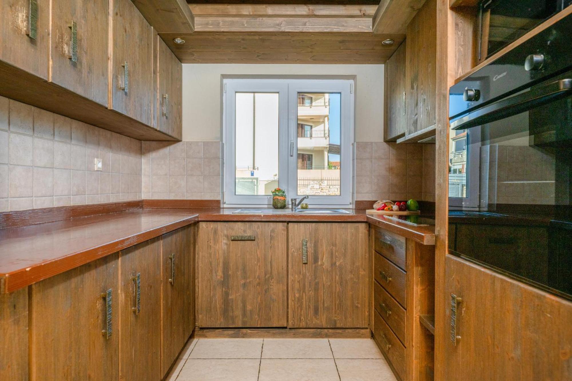 Villa Castagna Near The Sea With Private Pool And Sauna Premantura Exterior foto