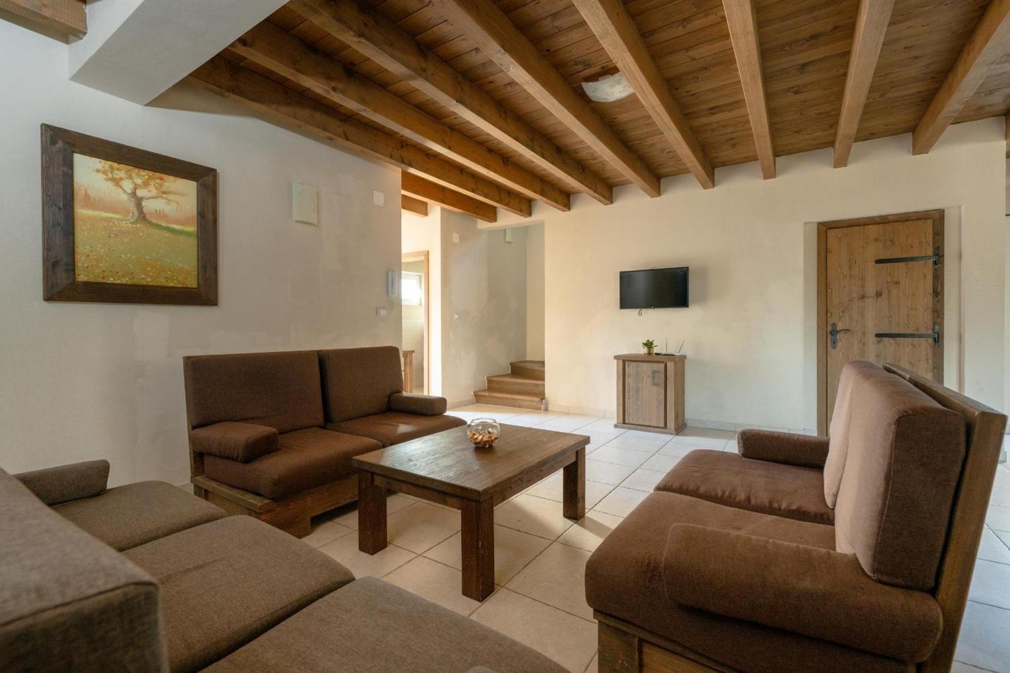 Villa Castagna Near The Sea With Private Pool And Sauna Premantura Exterior foto
