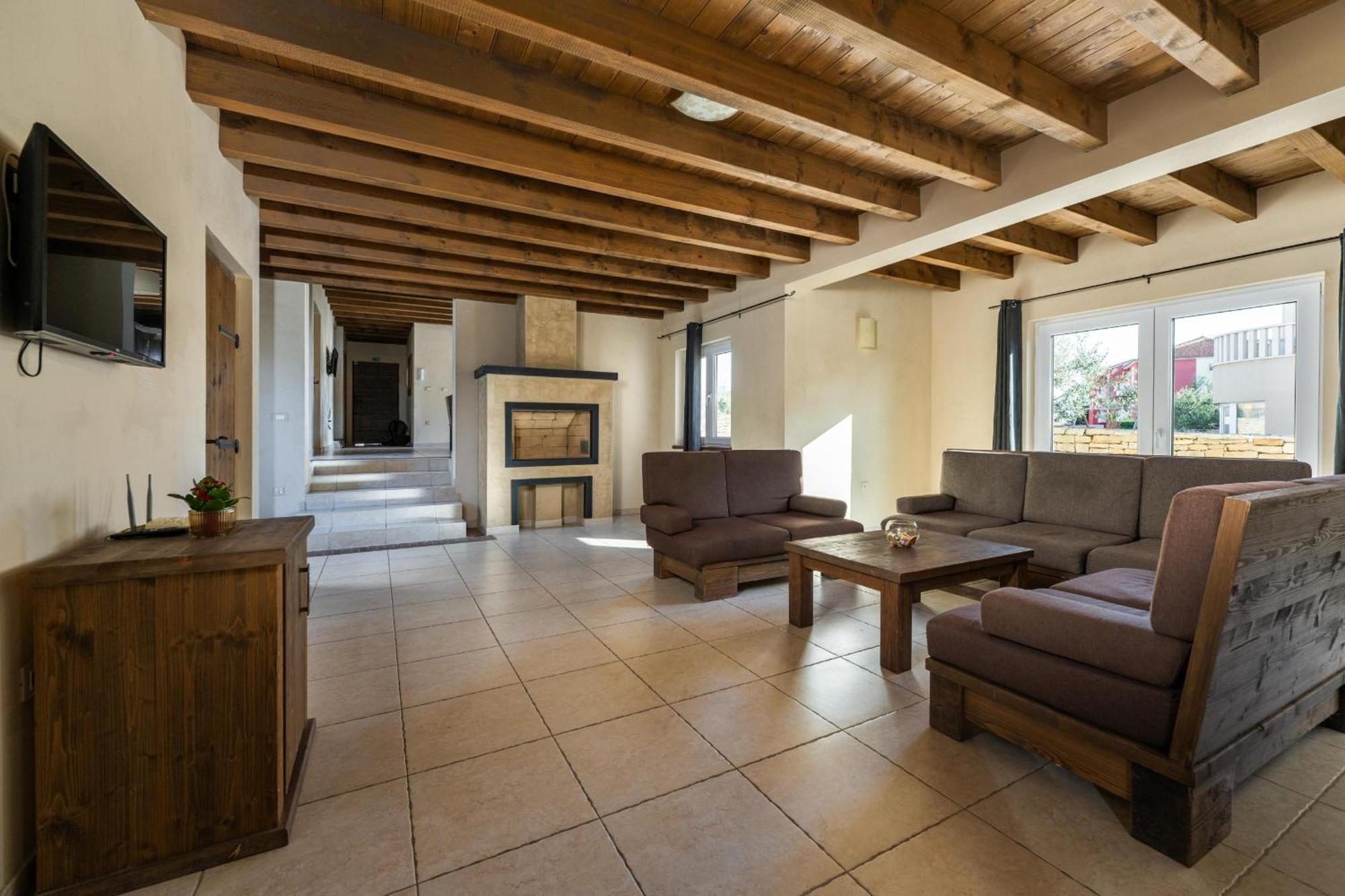Villa Castagna Near The Sea With Private Pool And Sauna Premantura Exterior foto